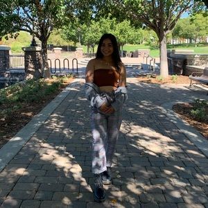 Meet your Posher, Dhallie